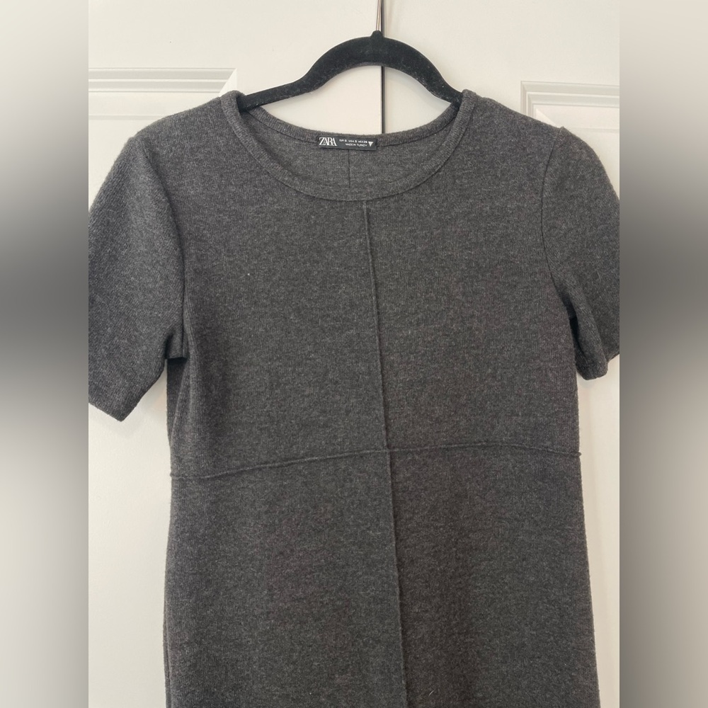 Zara Charcoal Knit Short Sleeve Dress Sz S in Gray - Picture 2 of 7